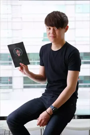 <社群達人-新「賺錢」世代>人氣插畫家H.H先生：臉書集氣　70萬粉絲「讚」出個人品牌