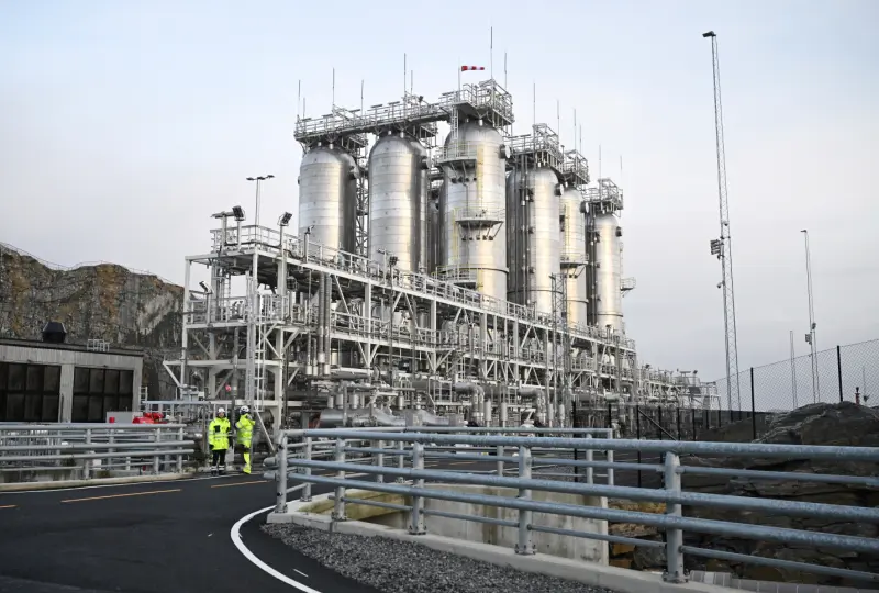 美、歐、亞全面布局，碳捕捉技術從示範走向規模化部署　CCS的全球競賽 淨零政策與跨境合作的新戰局