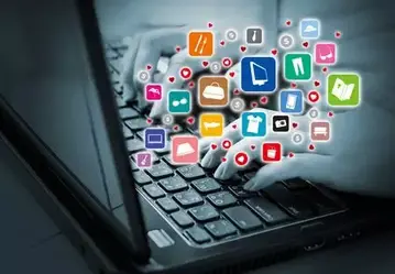 我們家的i衣櫥鞋櫃，e起成長