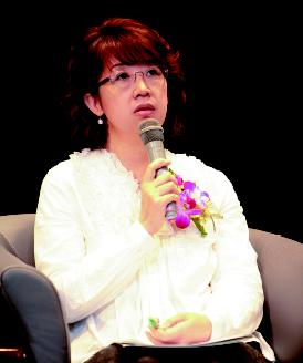 台灣精品品牌協會秘書長張蕙娟建議，中小企業發展國際化，要先打有把握的仗，從目標市場著手，並做人員專業切割，以避免落入經驗窠臼。