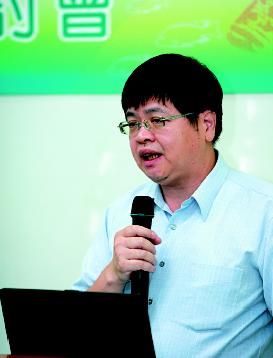 農委會漁業署技正張福龍表示，藉由產學資源集中投入，台灣有機會超越新加坡，成為觀賞魚出口第一大國。