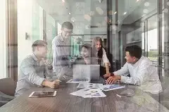 加薪．升遷．轉職高CP值 讓MBA/EMBA也模仿》企業大學4.0上學趣