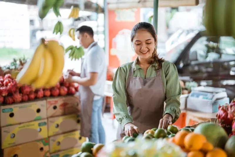 以五力分析淺談傳統市集青年接班的競爭機會