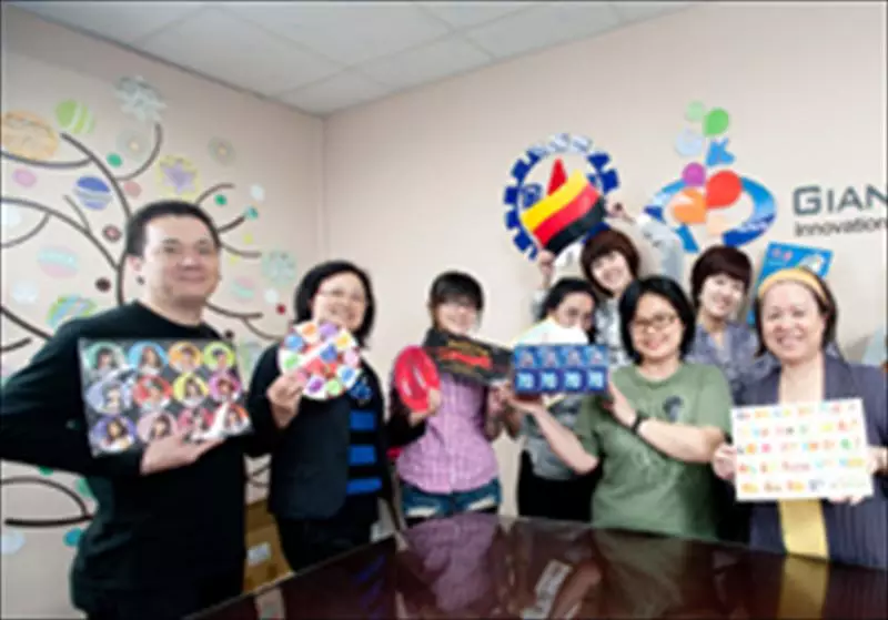 忠凱國際執行董事陳虹伃-創意＋創新 開展事業舞台