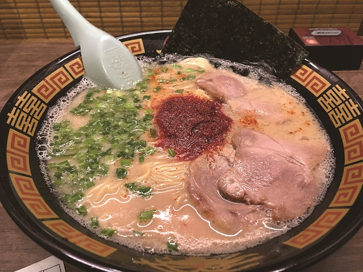 一蘭拉麵的優點是顧客可以決定麵條的軟硬、濃淡、是否加蔥蒜等，來客通過自由選擇的菜單，得以打造出客製化的拉麵。