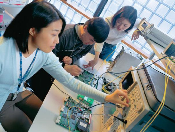 企業都了解「產品創新」是擺脫價格紅海困境的致勝作為，但主事者的創新觀念、彈性的制度等配套措施都要齊全，方能成功。