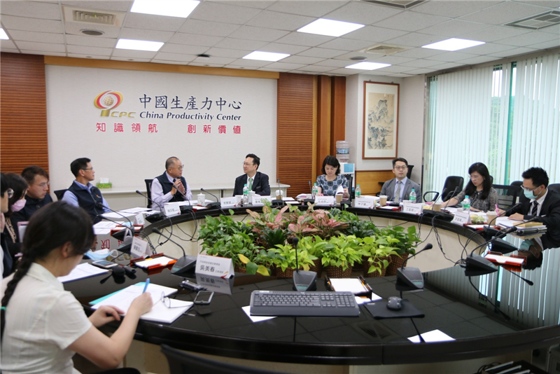 中華民國僑務委員會童振源委員長於109年9月11日率張淑燕處長、林子揚主任、王盈蓉科長及許庭禕科員等一行來訪本中心拜會張寶誠總經理