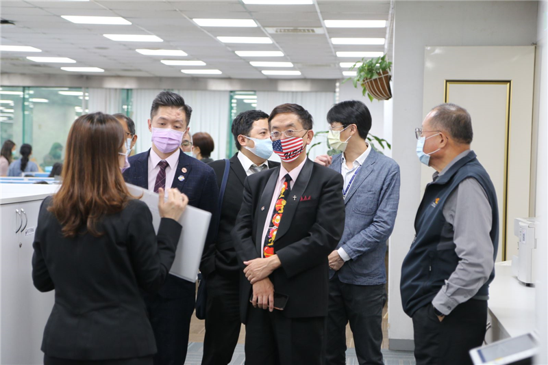 北美洲臺灣商會聯合總會吳怡明總會長來訪本中心，就北美僑臺商經管輔導合作等議題交換意見