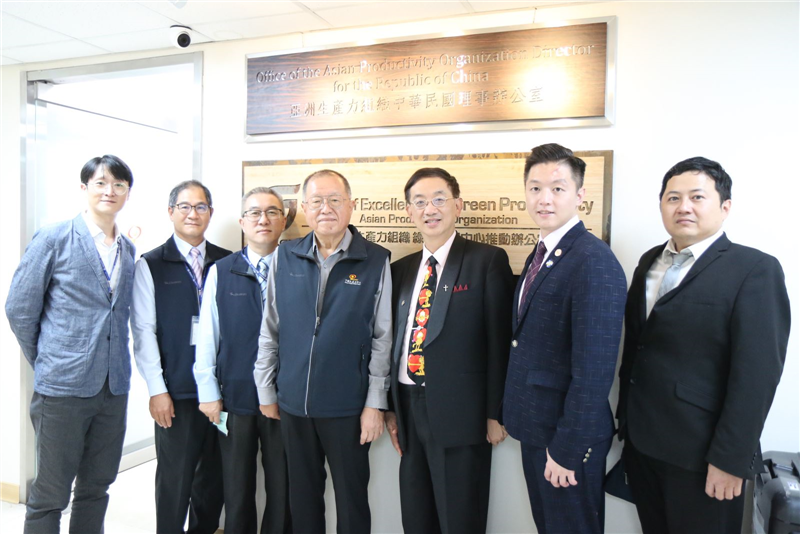 北美洲臺灣商會聯合總會吳怡明總會長來訪本中心，就北美僑臺商經管輔導合作等議題交換意見