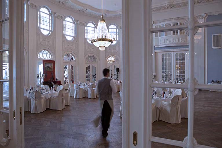 愉快員工　讓企業避免陷入體驗服務陷阱